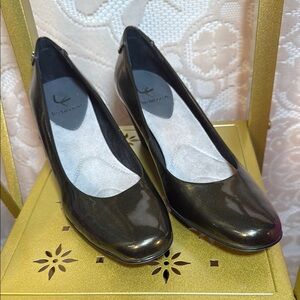 Black Women's Shoes $15